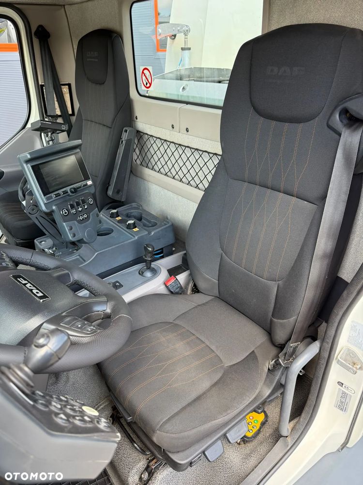 DAF DAF LF 15.230 Euro 6 // zamiatarka uliczna // budowlana dwustronna JOHNSTON VT652 - 29