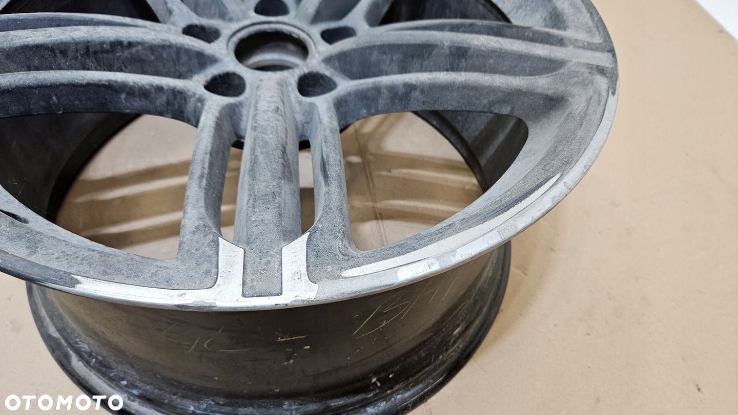 FELGA ALUMINIOWA AUDI Q7 10x21 ET44 4L0601025CF - 2