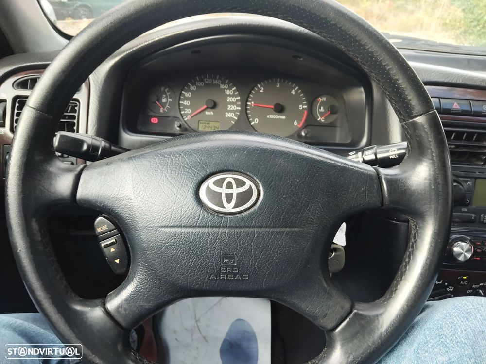 Toyota Avensis S/D 2.0 D4D Sol EC - 11