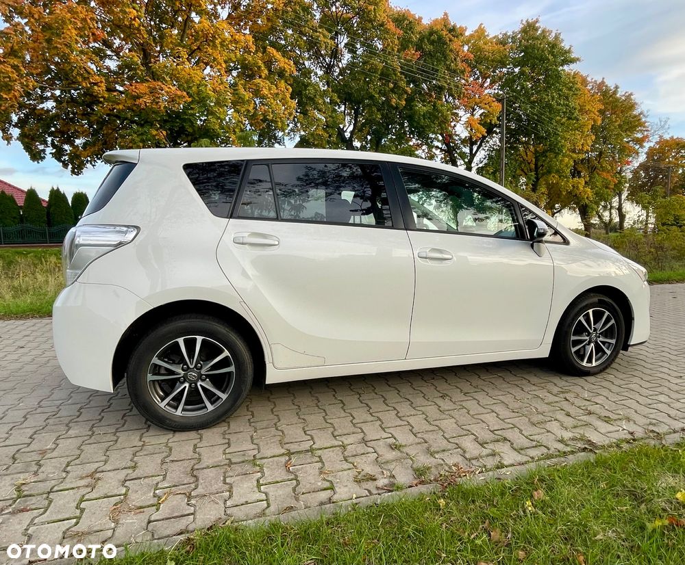 Toyota Verso 2.0 D-4D Prestige 7os - 6