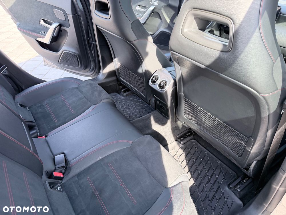 Mercedes-Benz Klasa A 250 4-Matic AMG Line 7G-DCT - 20