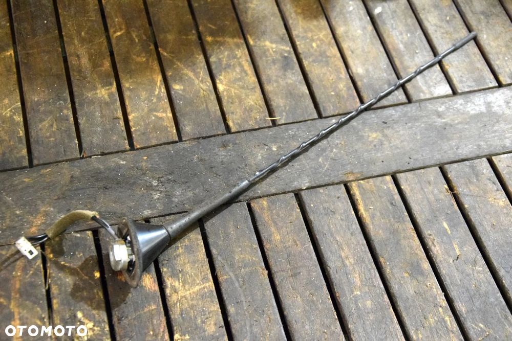 Mitsubishi COLT 6 VI 04-12 Antena dachowa radiowa oryginał - 1