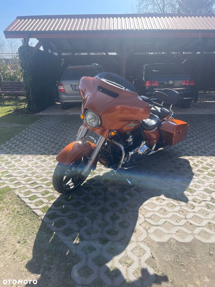 Harley-Davidson CVO Street Glide - 1