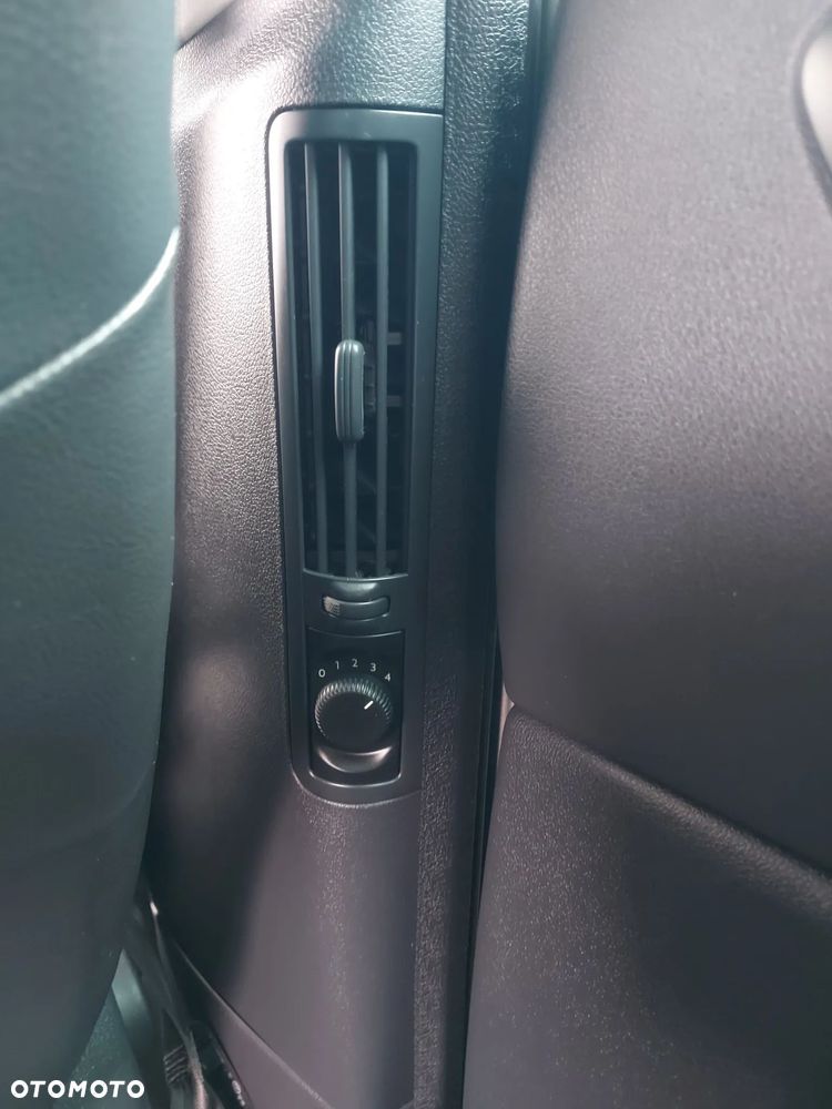 Peugeot 5008 HDI 160 Automatik Allure - 17