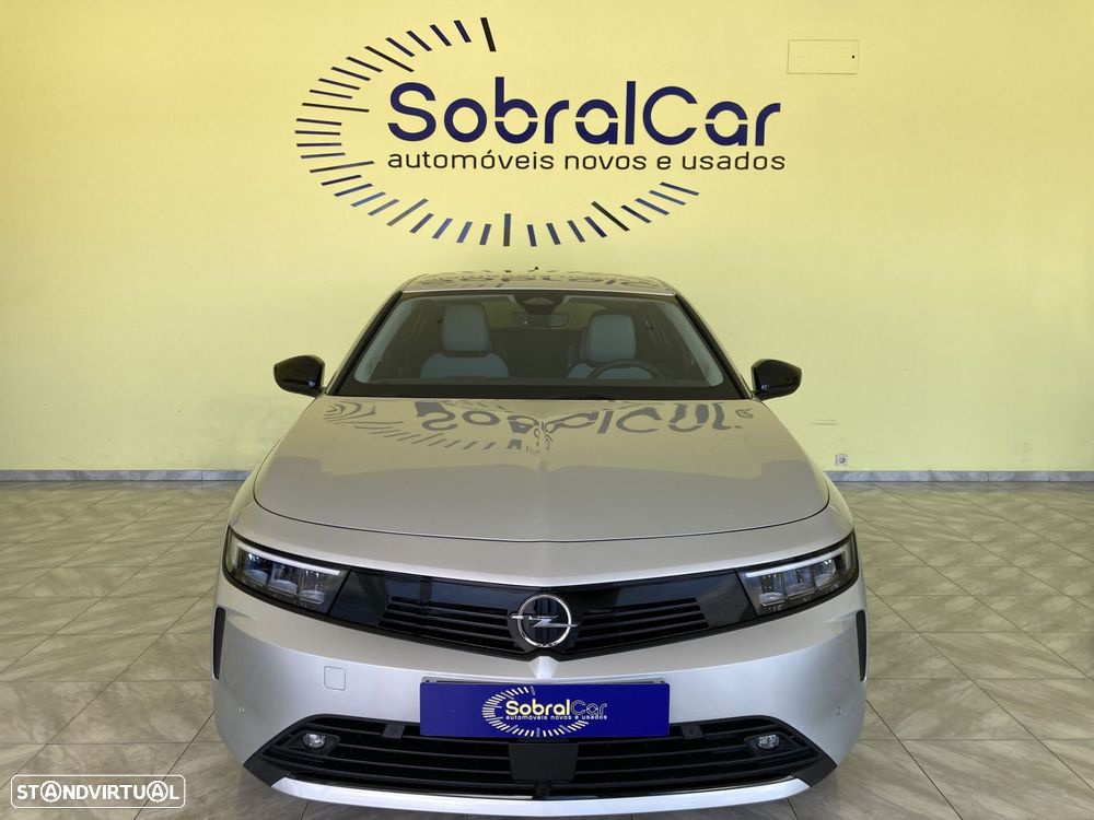 Opel Astra 1.2 T Elegance - 2