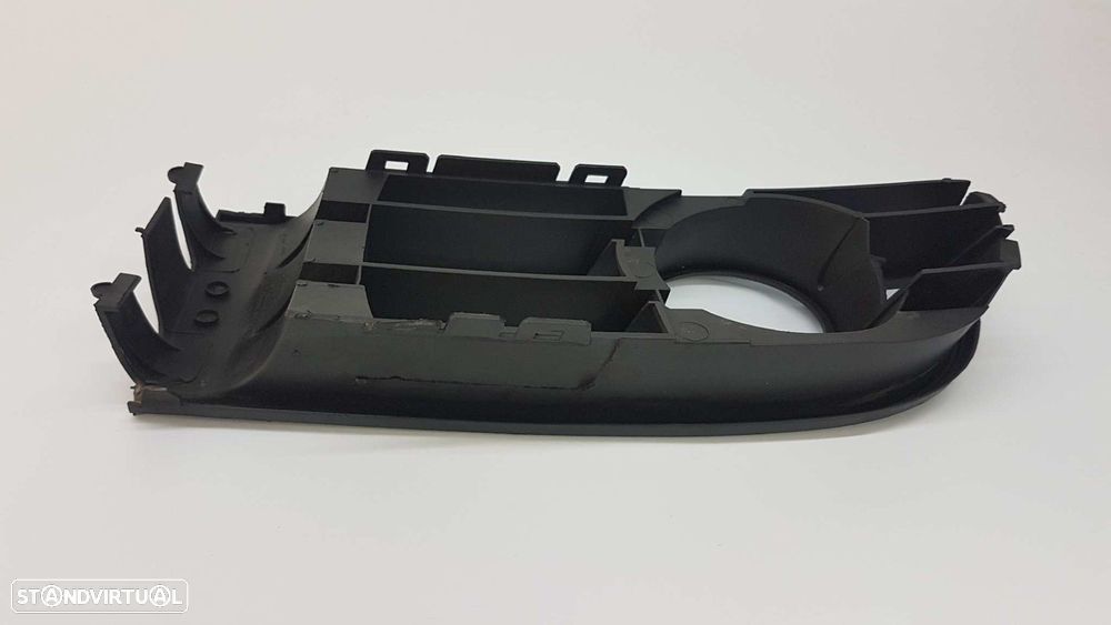 TRIM DO FAROL DE NEVOEIRO VOLKSWAGEN POLO (9N3) ADVANCE - 4