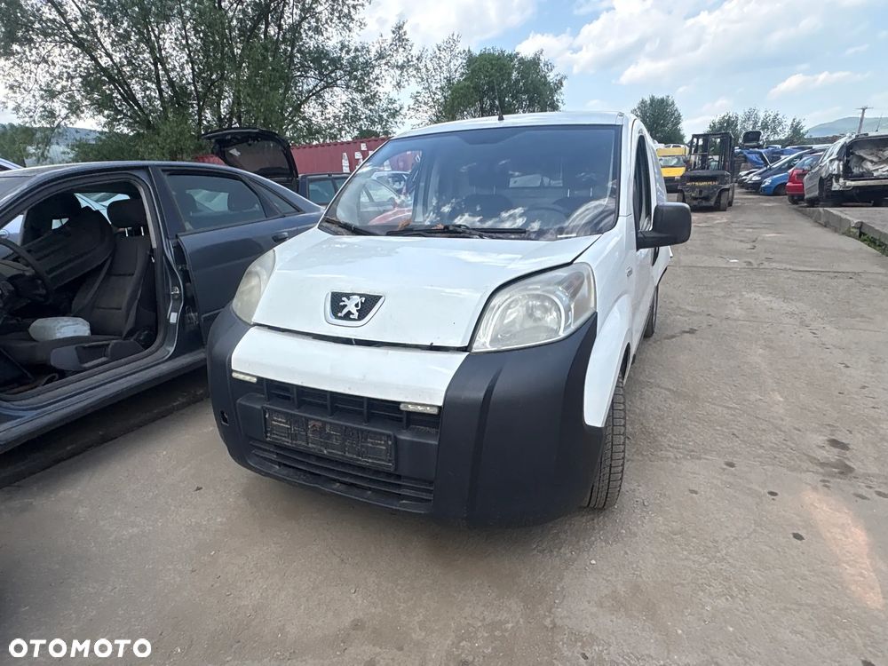ZDERZAK PRZEDNI PEUGEOT BIPPER 2013R - 2