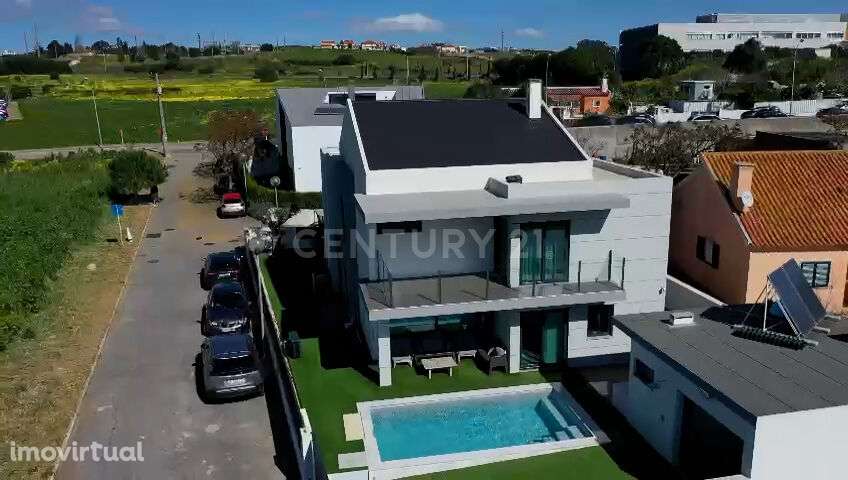 Moradia, 244 m², Porto Salvo - Grande imagem: 2/3