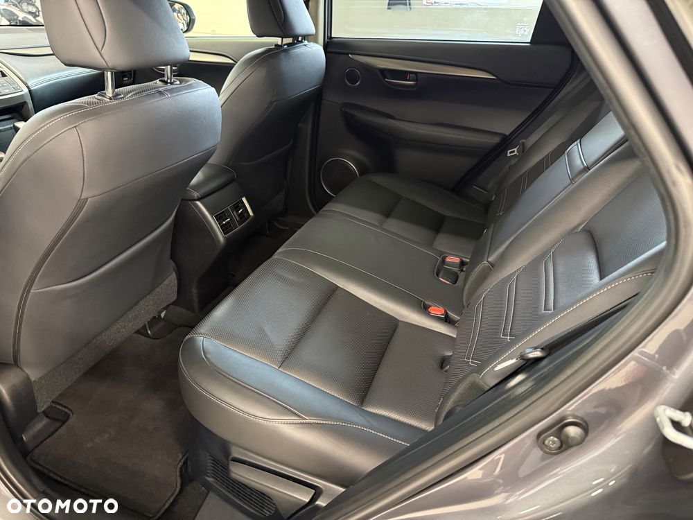 Lexus NX 200t Comfort AWD - 11
