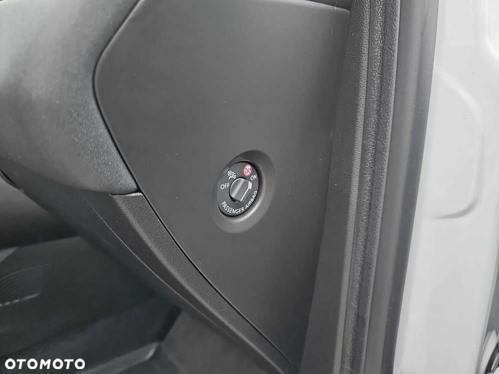 Renault Captur - 24