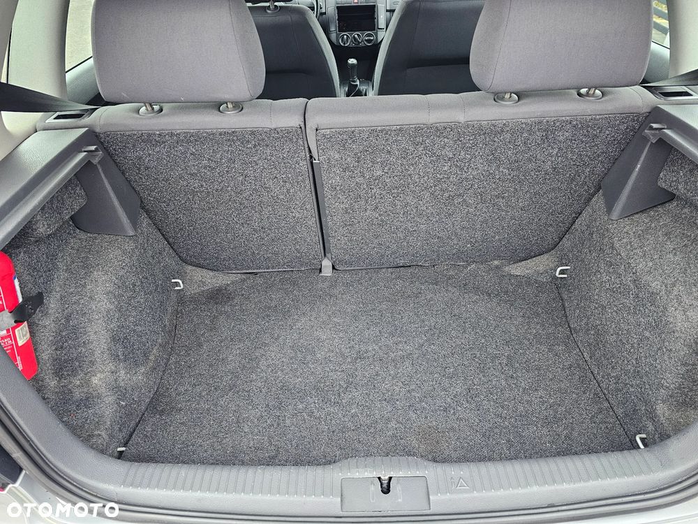 Volkswagen Polo 1.4 16V Comfortline - 6