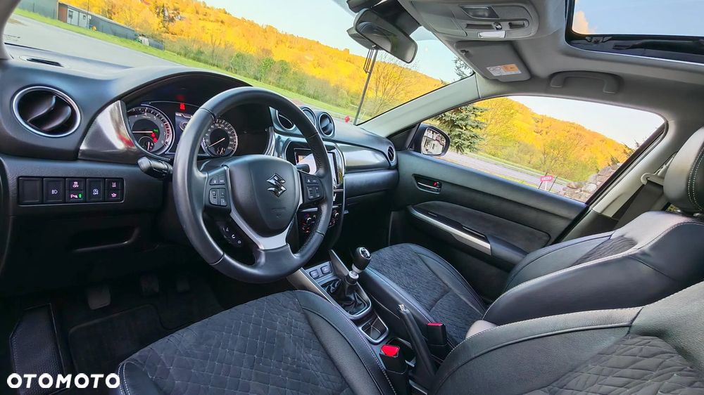 Suzuki Vitara 1.4 Boosterjet Hybrid Comfort+ - 21