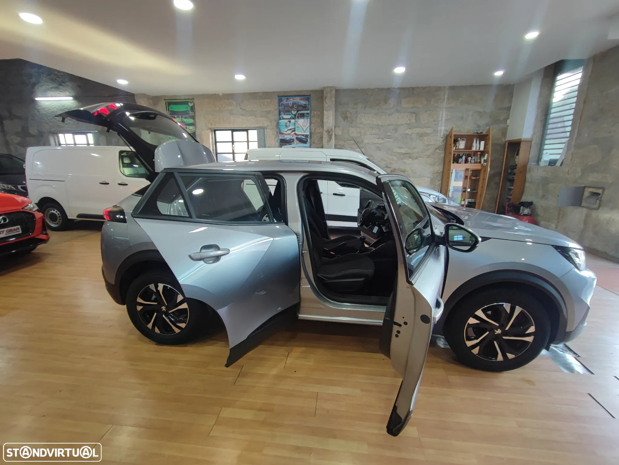 Peugeot 2008 BlueHDi 110 Active Pack - 17