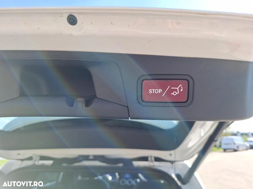 Mercedes-Benz EQA 300 4MATIC - 18