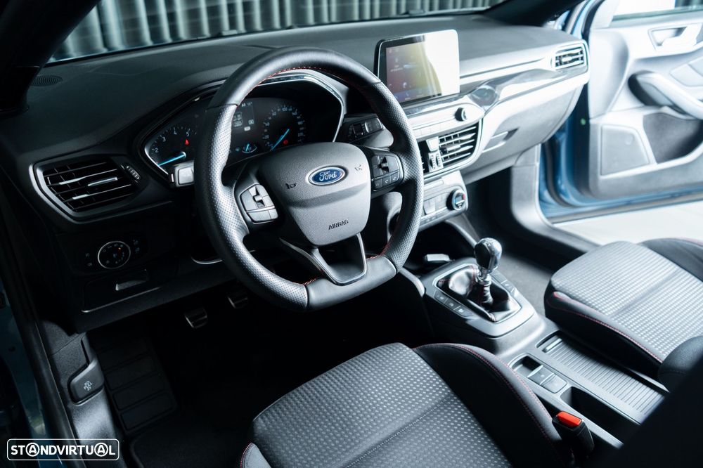 Ford Focus SW 1.0 EcoBoost ST-Line - 14