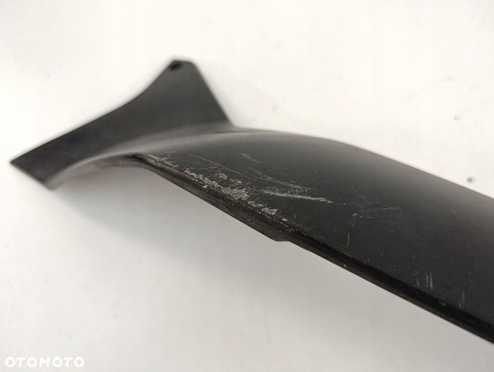 PIAGGIO VESPA GTS LISTWA WYPEŁNIENIE PRAWE - 7