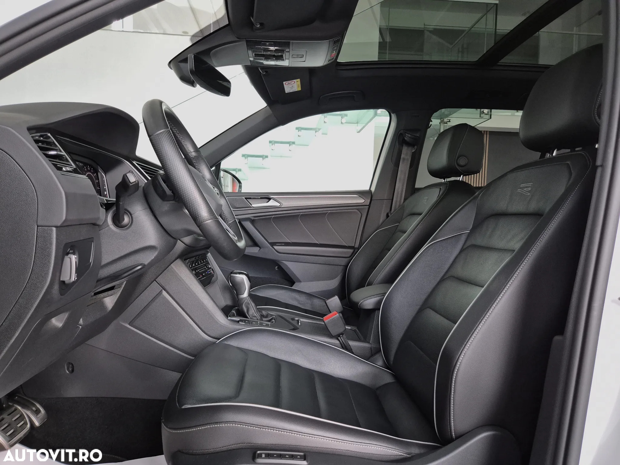 Volkswagen Tiguan 1.5 eHybrid OPF DSG R-Line - 14