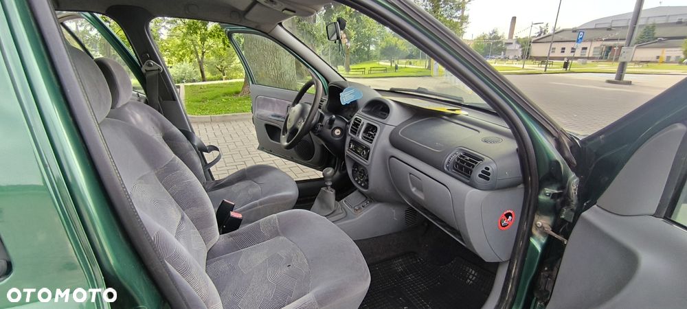 Renault Clio - 5