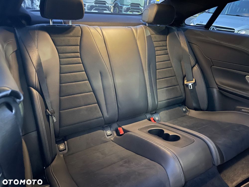 Mercedes-Benz Klasa E 350 9G-TRONIC - 4