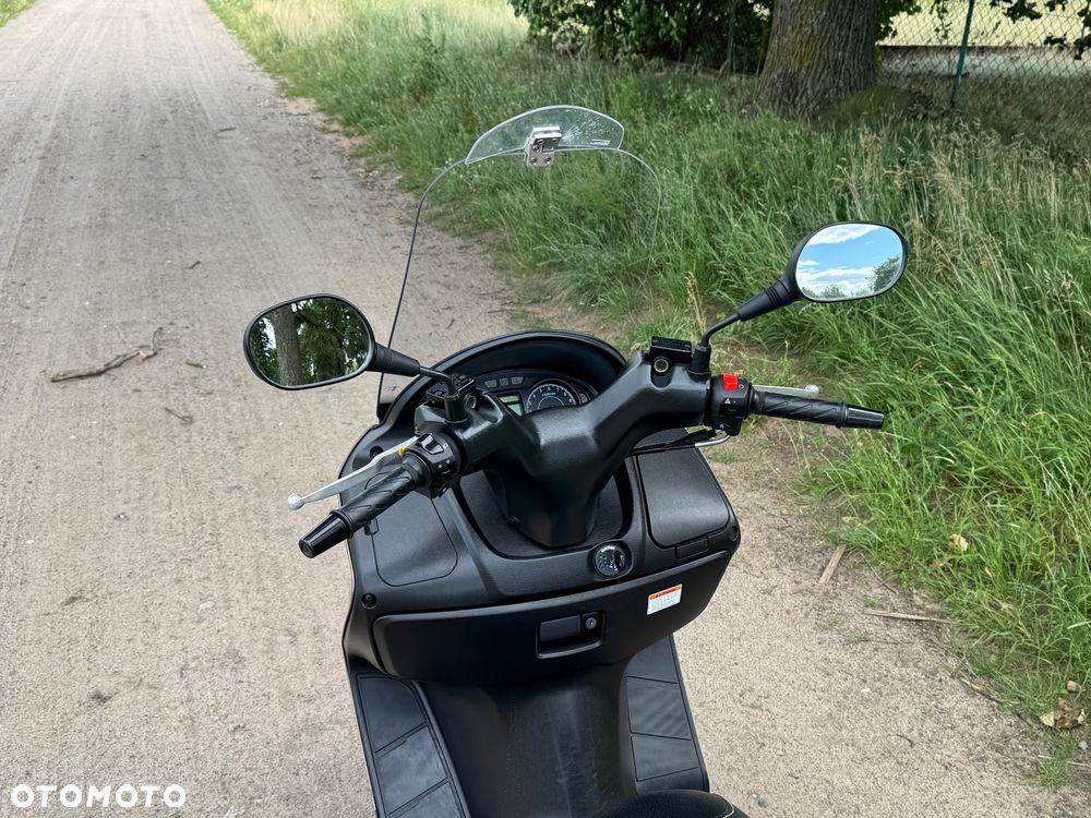 Suzuki Burgman - 9