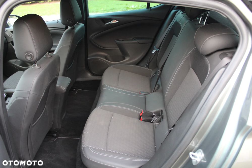 Opel Astra IV 1.6 CDTI Executive - 14