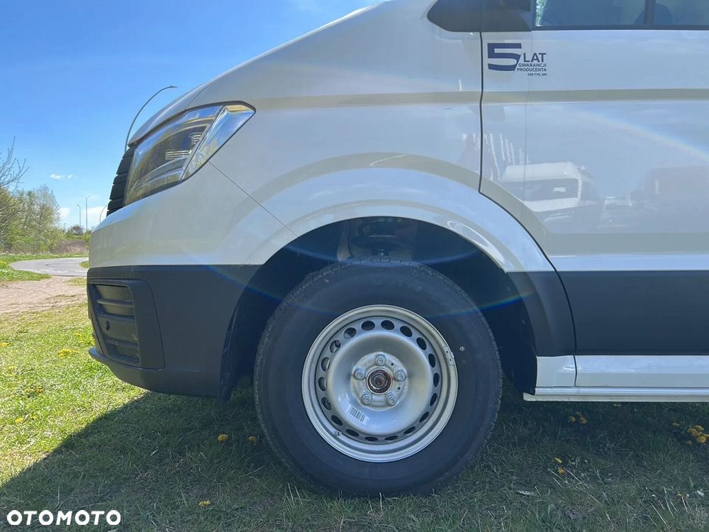 Volkswagen Crafter KONTENER MEBLOWY+WINDA/35 Podwozie z pojedynczą kabiną 2,0 l 163 KM manual r. o.: 4490 mm - 38
