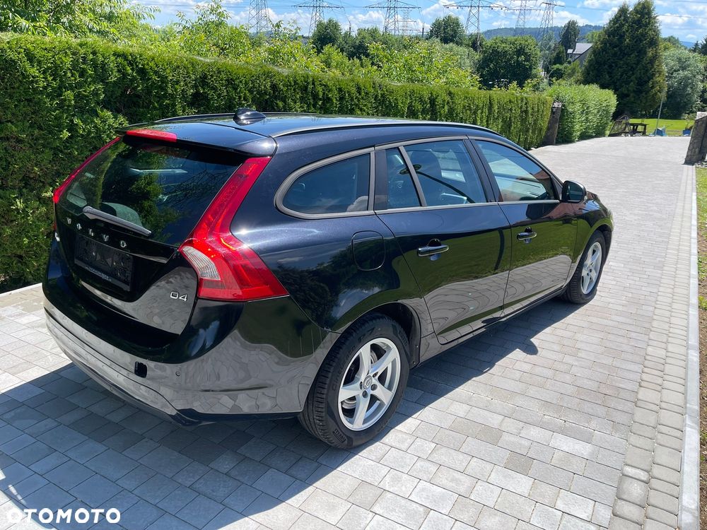 Volvo V60 D4 Edition - 3