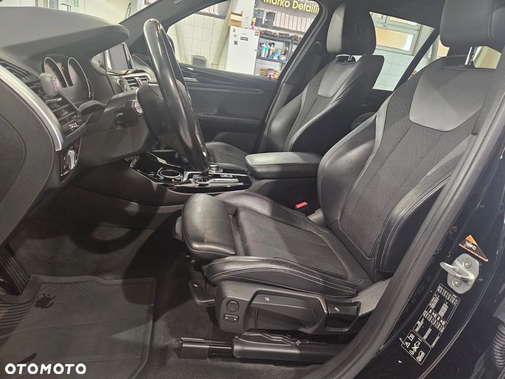 BMW X3 xDrive20d Luxury Line - 8