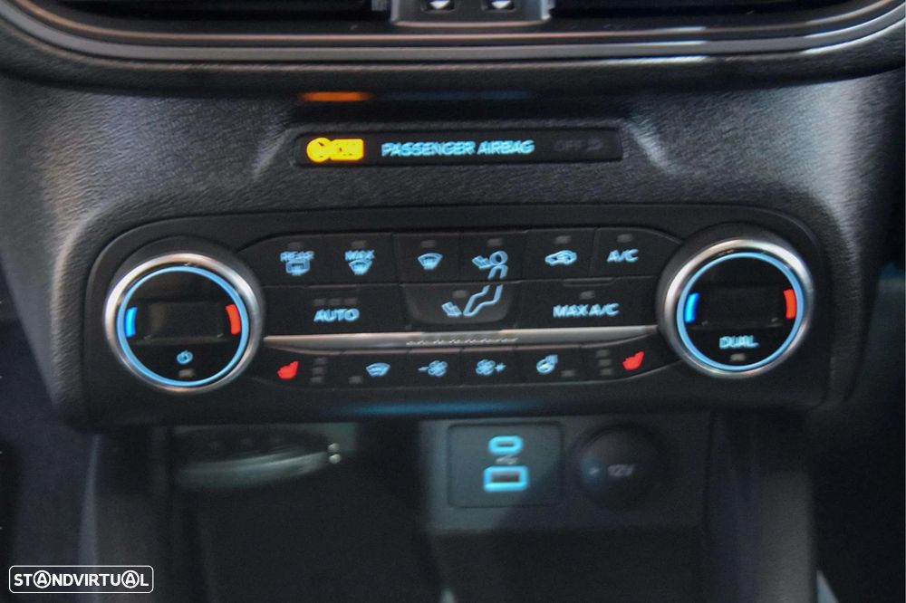 Ford Focus SW 1.0 EcoBoost MHEV ST-Line - 25