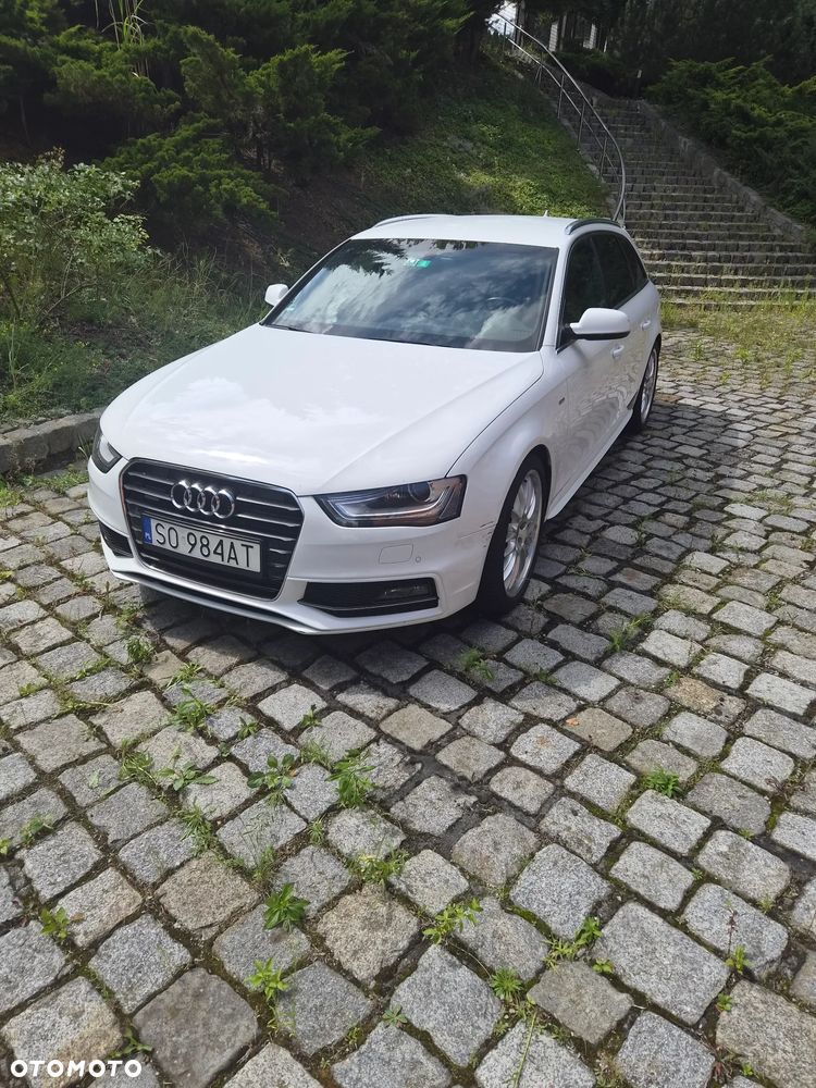 Audi A4 Avant 2.0 TFSI - 1