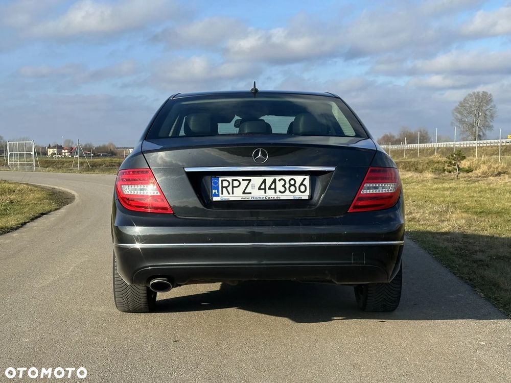 Mercedes-Benz Klasa C 220 CDI BlueEff Avantgarde - 6