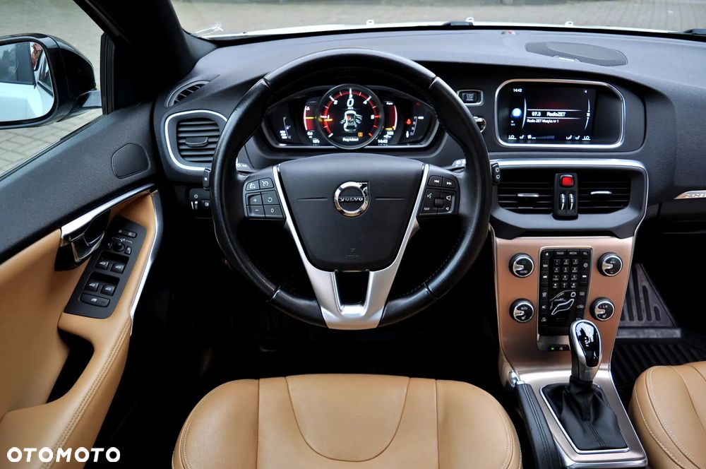 Volvo V40 Cross Country D4 Geartronic Summum - 28