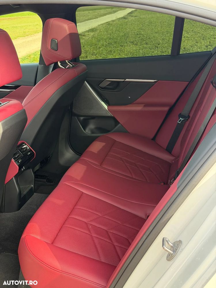 BMW Seria 5 - 12