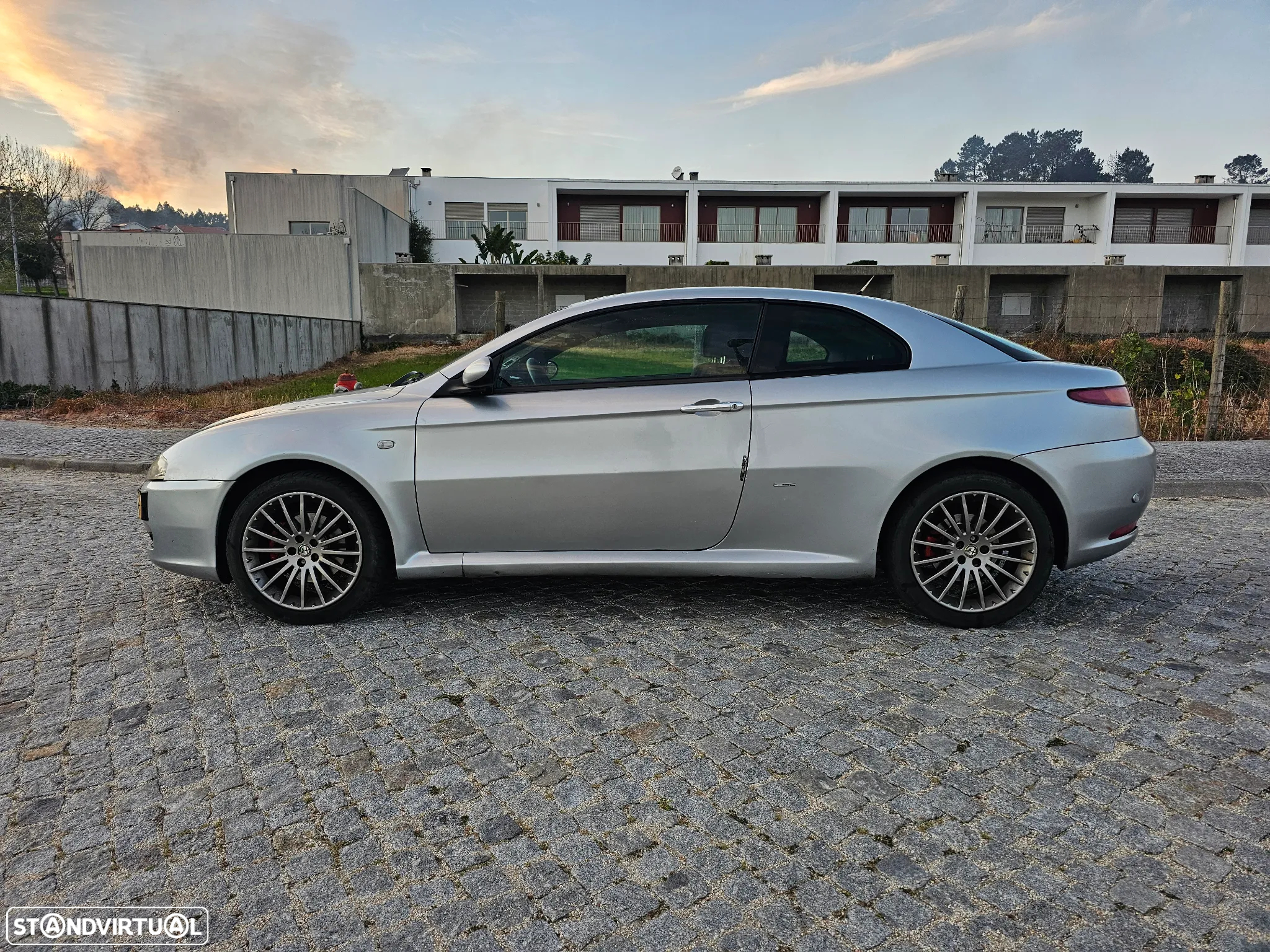 Alfa Romeo GT 1.9 JTD M-JET - 4