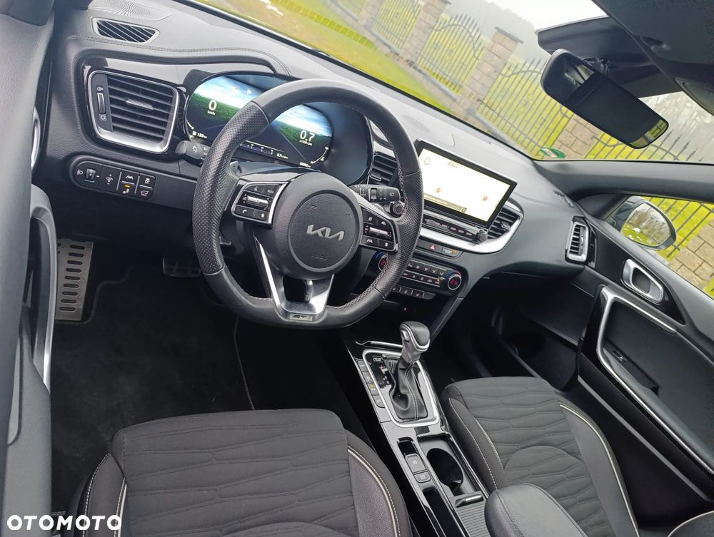 Kia Ceed 1.5 T-GDI DCT7 OPF GT Line - 28