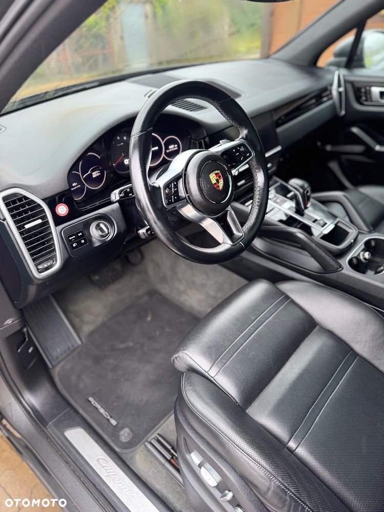 Porsche Cayenne - 15