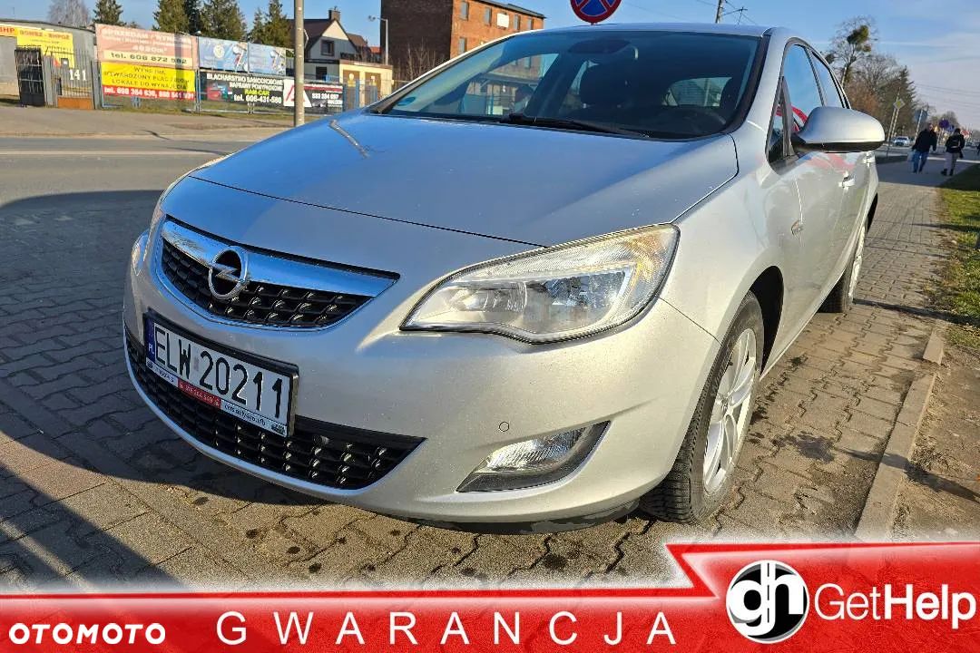 Opel Astra 1.4 Turbo Design Edition - 1