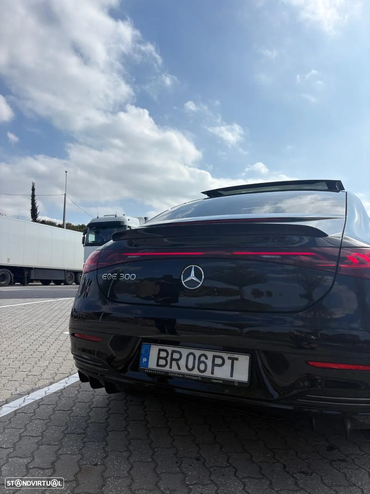 Mercedes-Benz EQE - 7