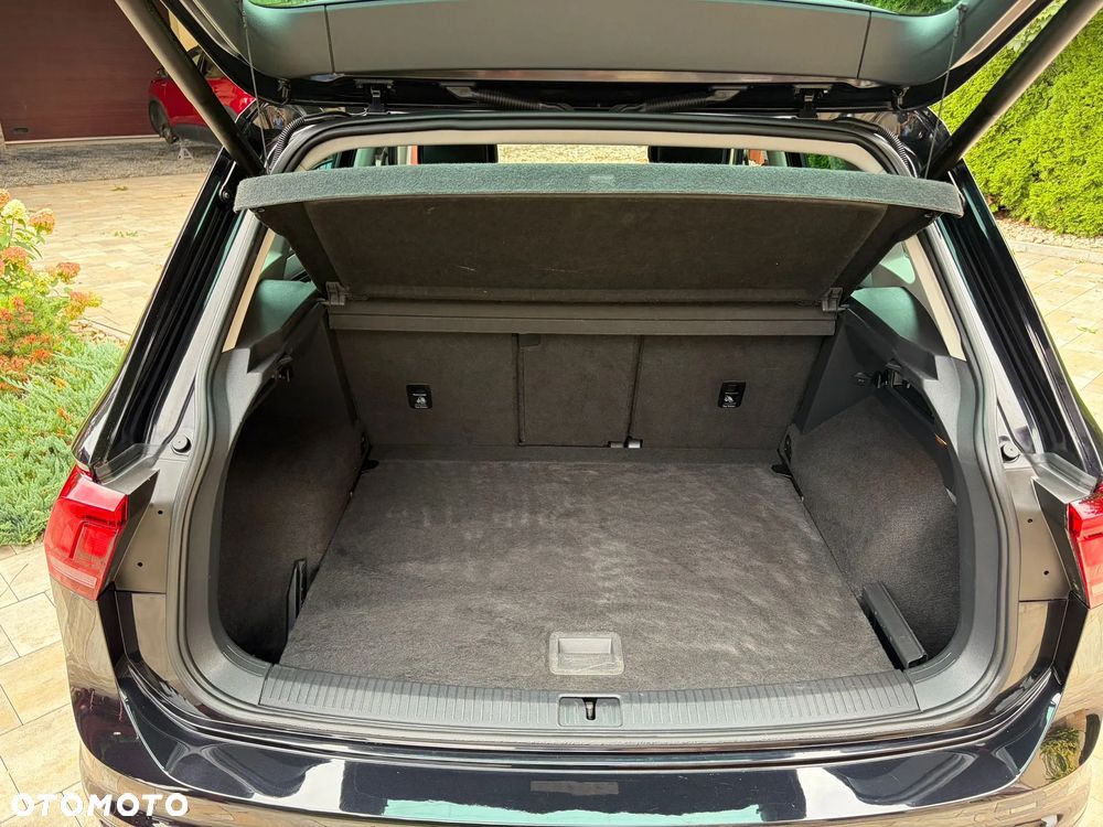 Volkswagen Tiguan - 17