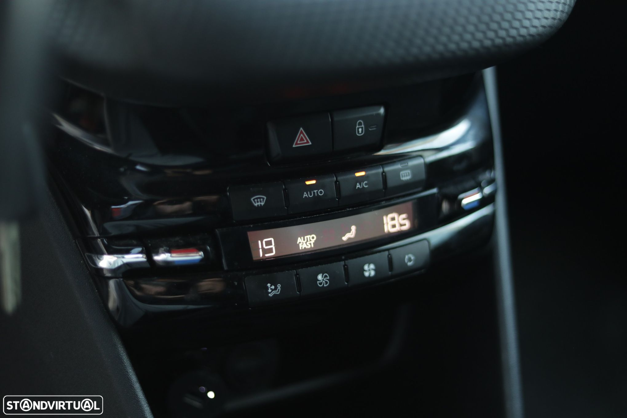 Peugeot 2008 1.6 BlueHDi Active - 15
