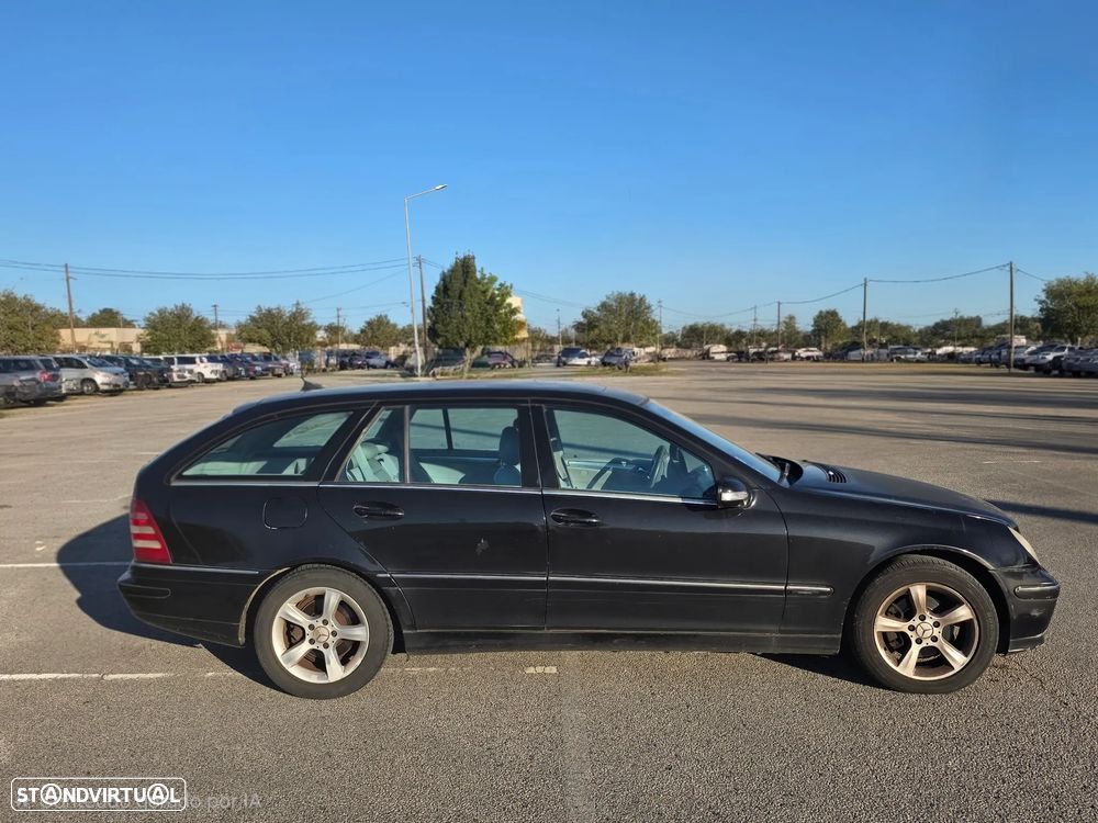 Mercedes-Benz C 220 2005 photo 2