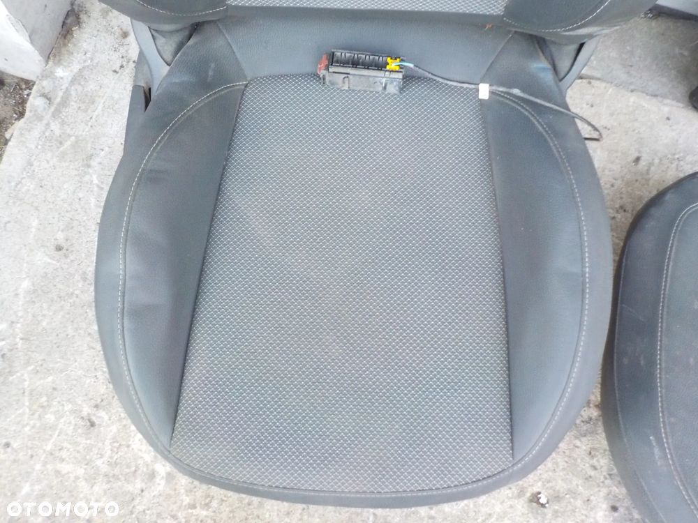 OPEL CORSA D FOTELE KANAPA PÓŁSKÓRA BOCZKI 5 DRZWI - 5