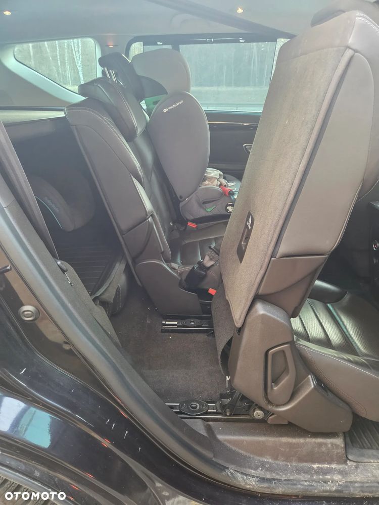 Renault Espace 1.6 dCi Energy Initiale Paris EDC 7os - 15