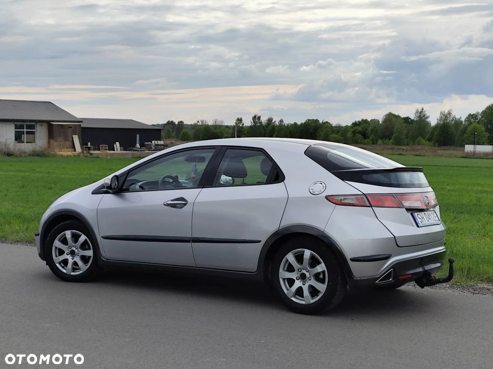 Honda Civic 1.4 i-VTEC - 12