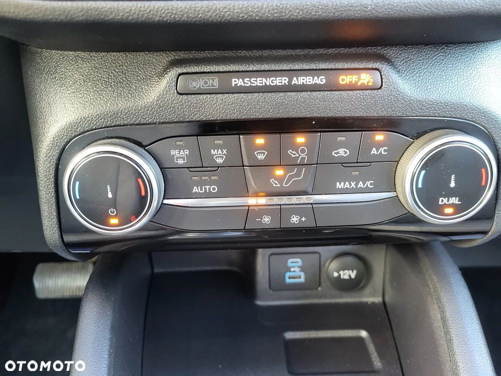 Ford Kuga 1.5 EcoBoost ST-LINE - 27