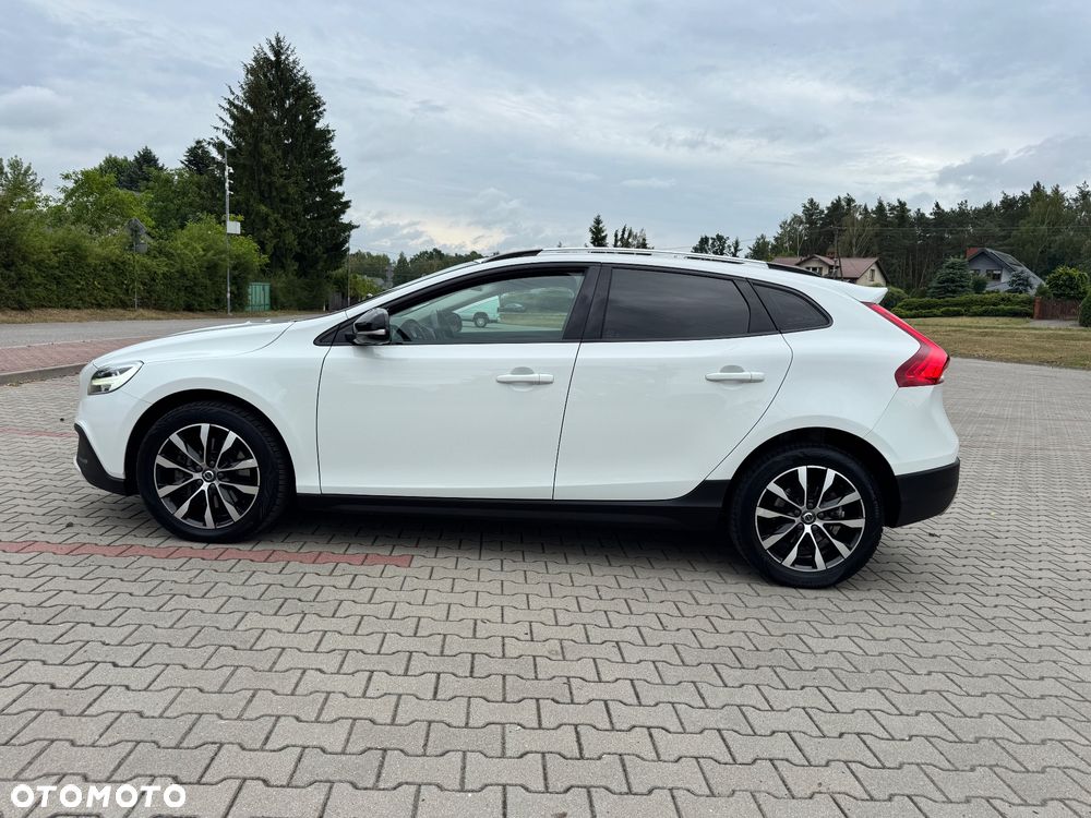 Volvo V40 Cross Country T3 Drive-E Dynamic Edition - 12