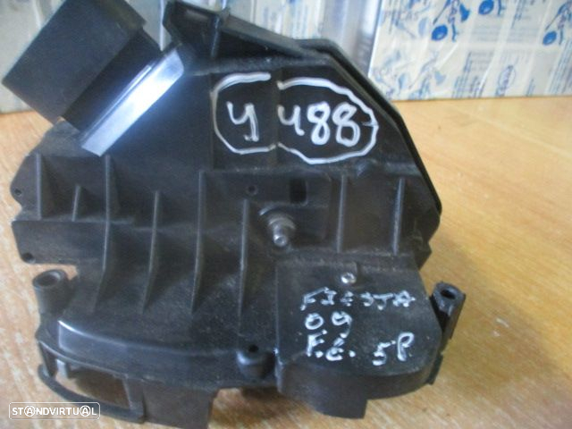 Fecho 8A6aa21813ad FORD FIESTA 2009 5P FE 5 PINOS - 2