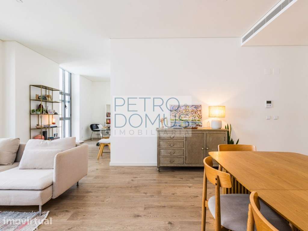 APARTAMENTO T2 COM 154 M2 - CENTRO DE LEIRIA - EDIFÍCIO COMENDADOR - Grande imagem: 2/34