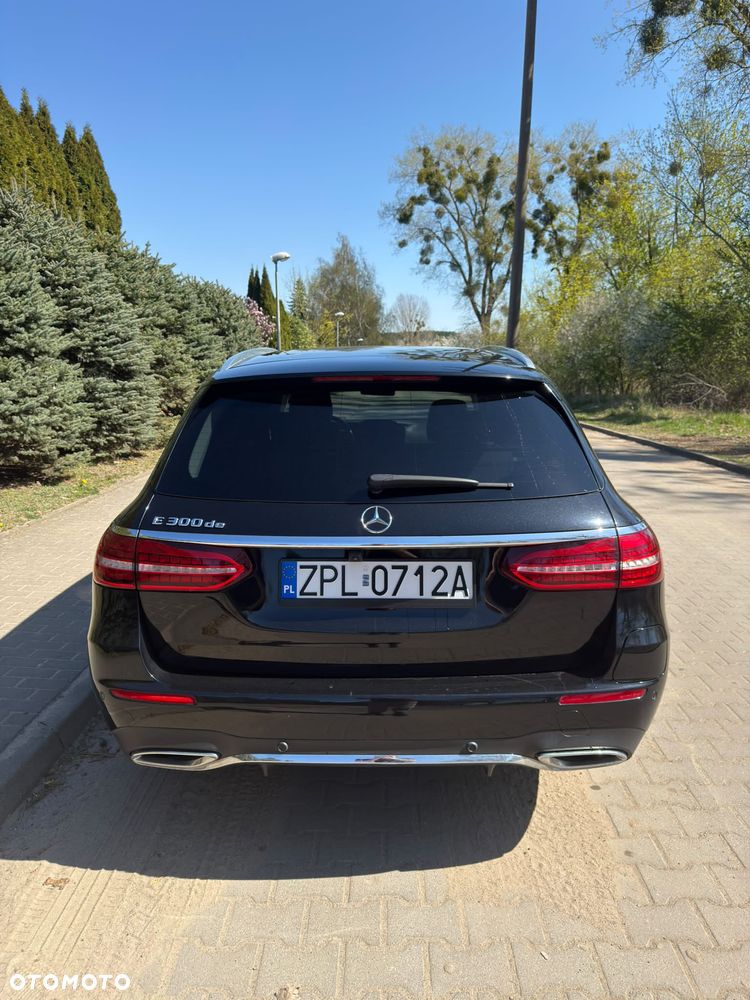 Mercedes-Benz Klasa E 300 de 9G-TRONIC AMG Line - 22