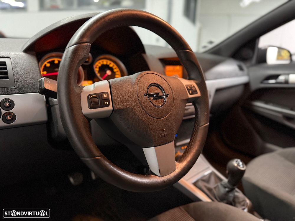 Opel Astra GTC 1.3 CDTI VAN - 13